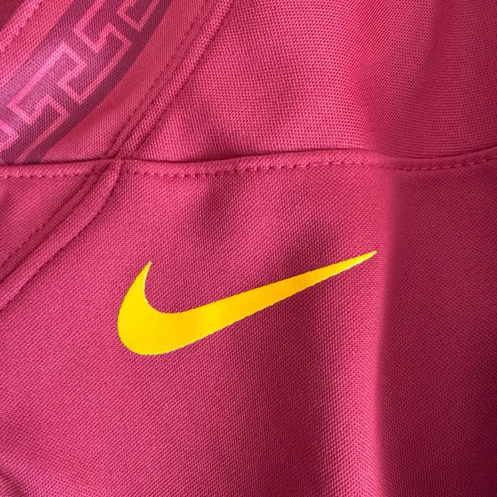 Nike Men's Maroon and Yellow Jersey - Picture 6 of 7